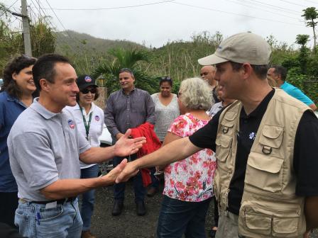 Regional Administrator Pete Lopez meeting with Water Mission representatives and residents 