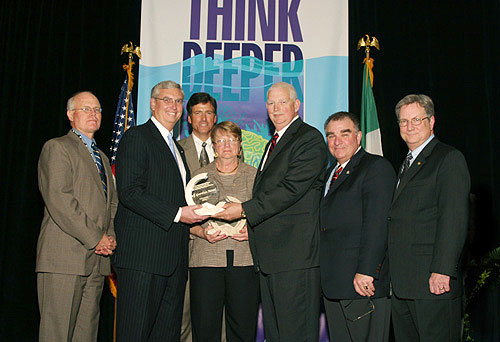 Presentation of the Gulf Guardian Award for Partnership, 1st Place, to Mobile Bay NEP/Gulf Coast Research Laboratory for their project, Alabama/Mississippi Rapid Assessment Team. From left, Phil Bass; EPA Administrator Stephen Johnson; Bryon Griffith, Director of the Gulf of Mexico Program; winners Harriet Perry and David Yeager; Jimmy Palmer, EPA Region 4 Administrator, and Mayor Richard Greene, EPA Region 6 Administrator.