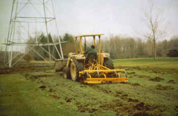 photo: planting of native vegetation in a Commonwealth Edison right-of-way