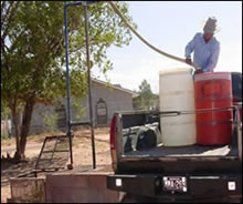 Photo of: 30% of Navajo families haul water